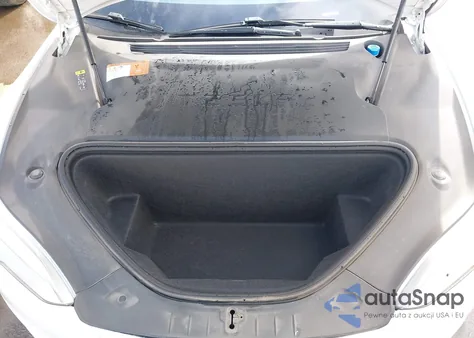 2018 Tesla Model S 100D/75D/P100D z USA, uszkodzony, nr VIN 5YJSA1E47JF271731